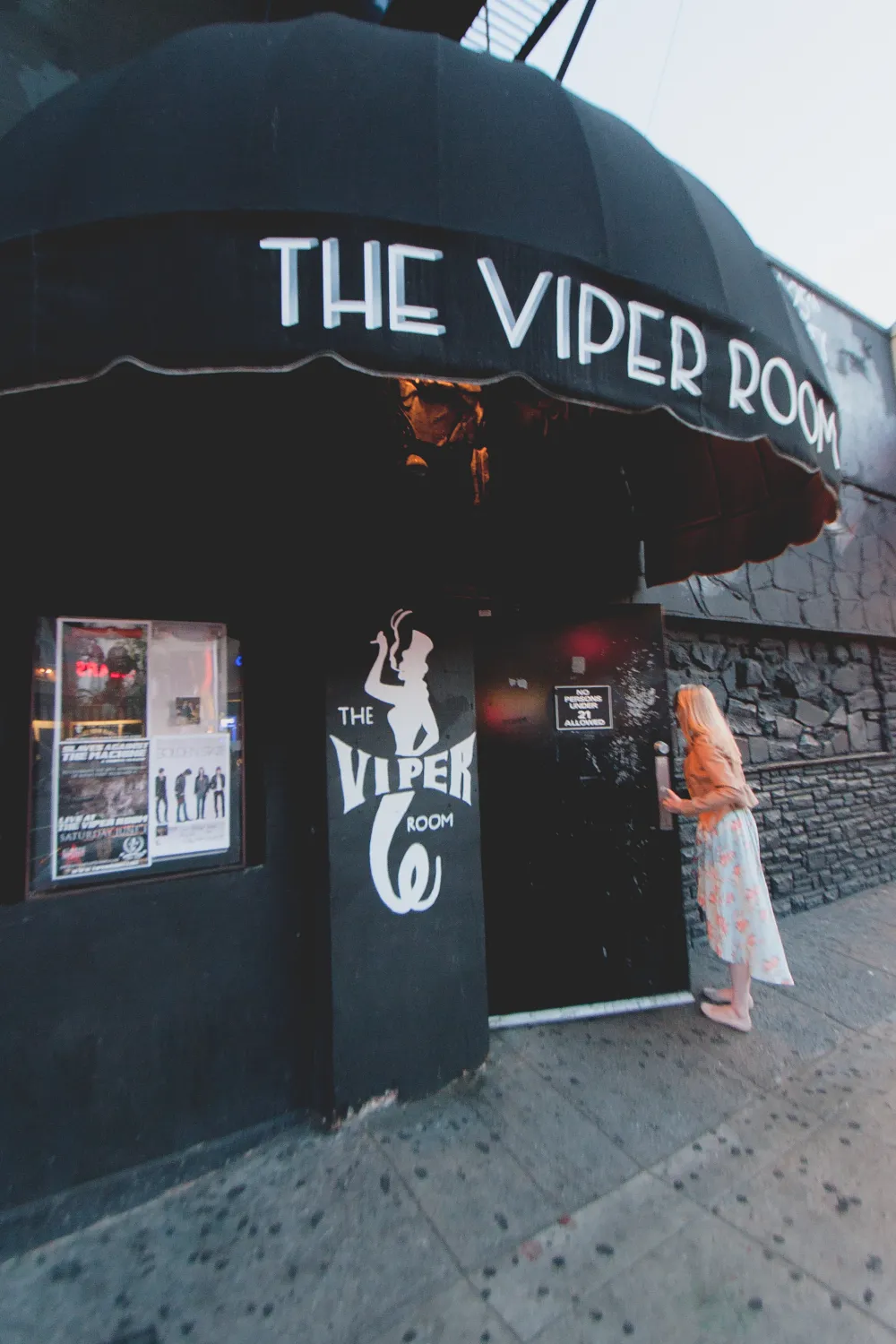 “Louder Than Expected”: Oasis Tear Through Secret Viper Room Gig – December 18, 1995